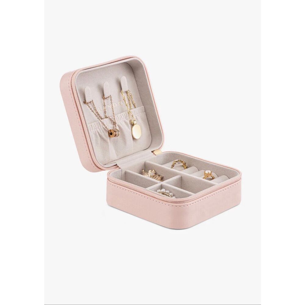 VLANDO Light Pink Faux Leather Travel Jewelry Case